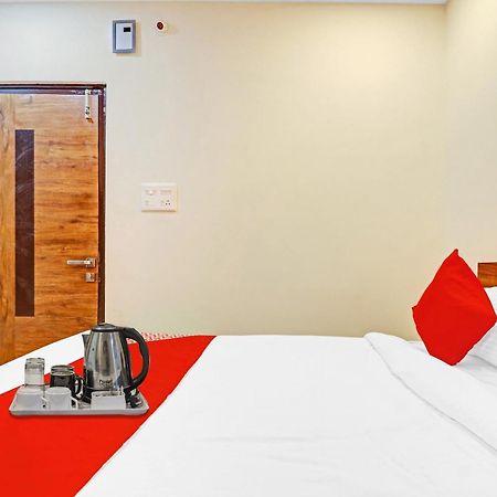 Hotel O Night Eye Hyderabad Eksteriør billede
