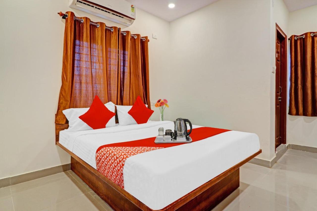 Hotel O Night Eye Hyderabad Eksteriør billede