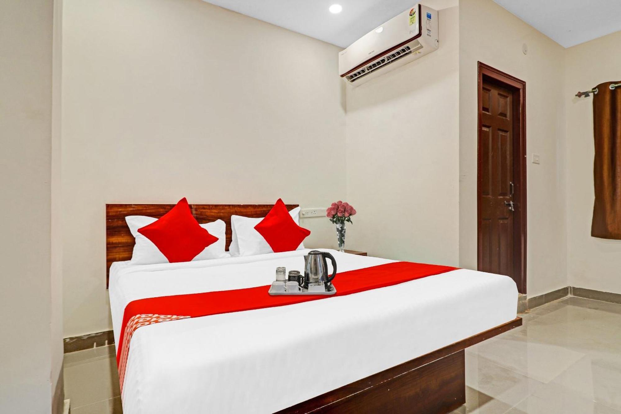 Hotel O Night Eye Hyderabad Eksteriør billede
