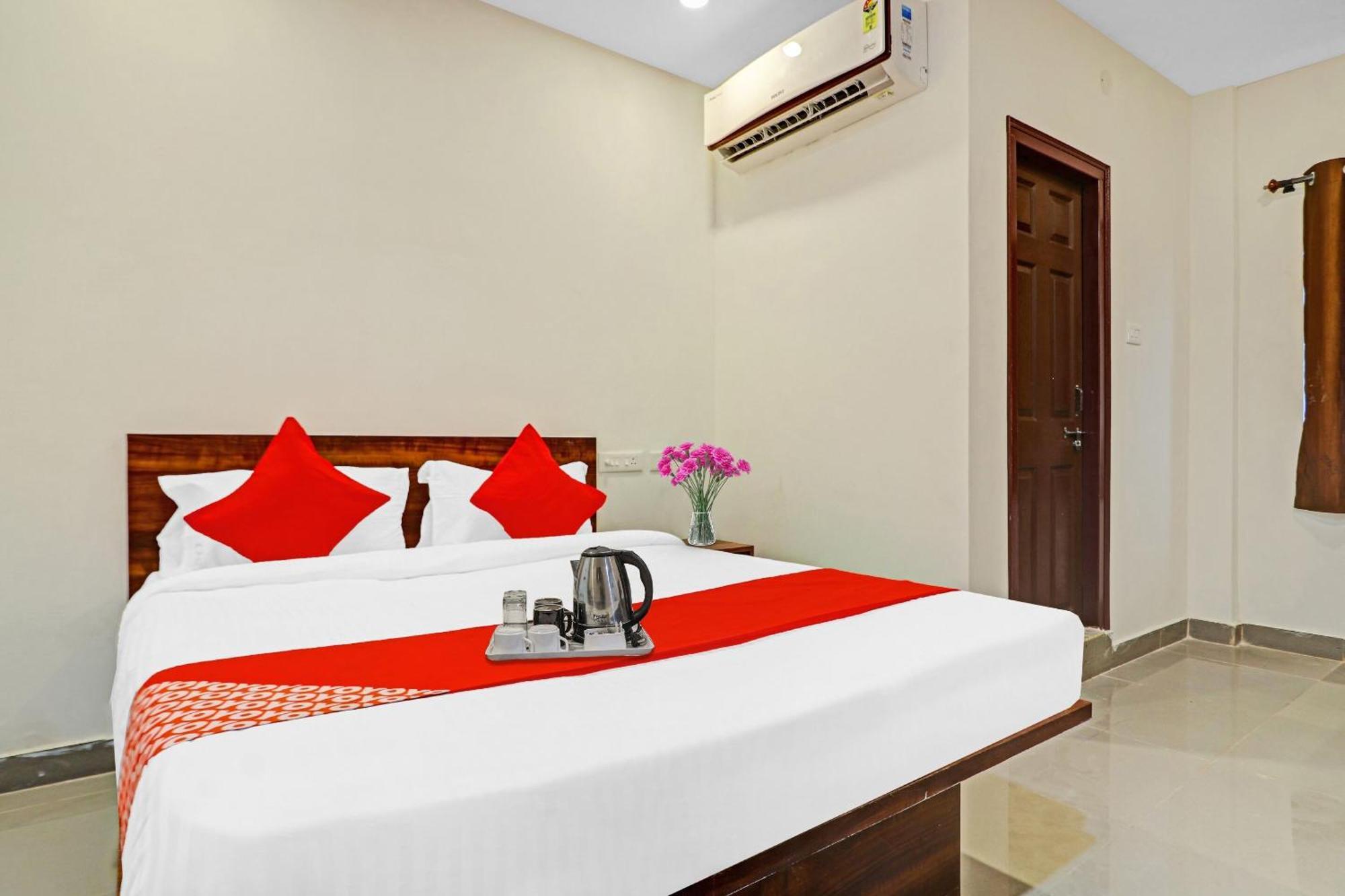Hotel O Night Eye Hyderabad Eksteriør billede