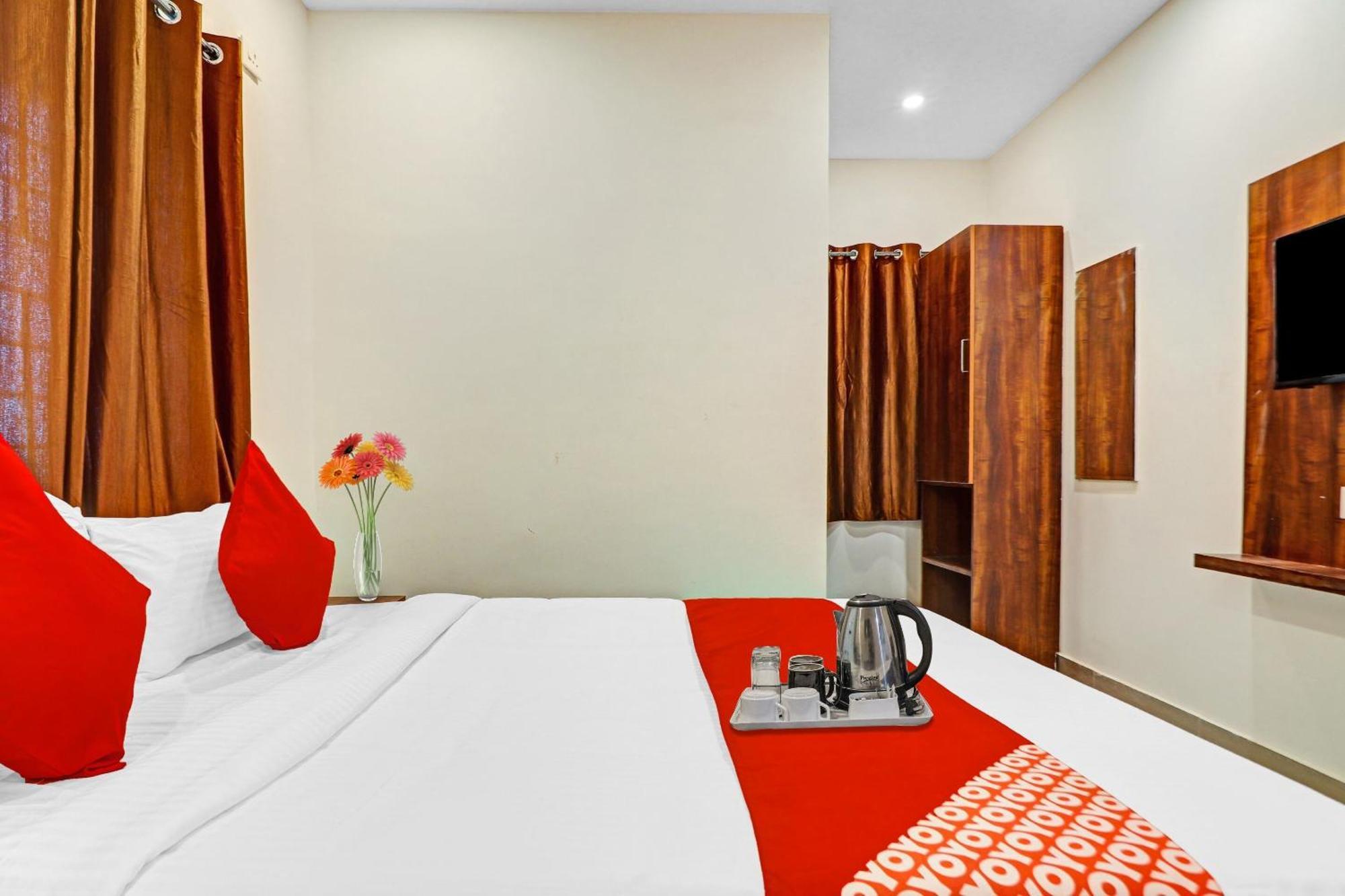 Hotel O Night Eye Hyderabad Eksteriør billede